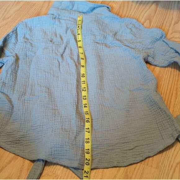 Hem & Thread 100% Cotton Green Crinkle Button Up Collared Blouse Size Small - Picture 7 of 8